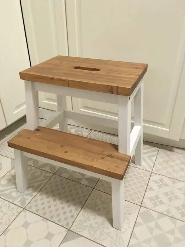 Farmhouse Chic Step Stool