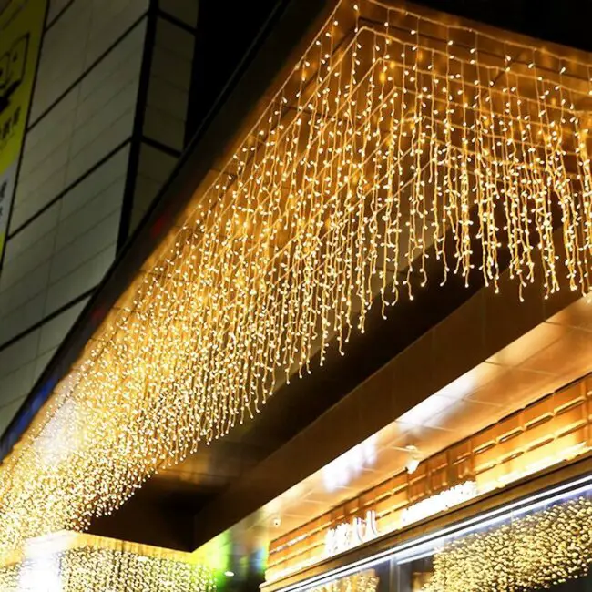 Icicle Lights for a Dazzling Outdoor Scene