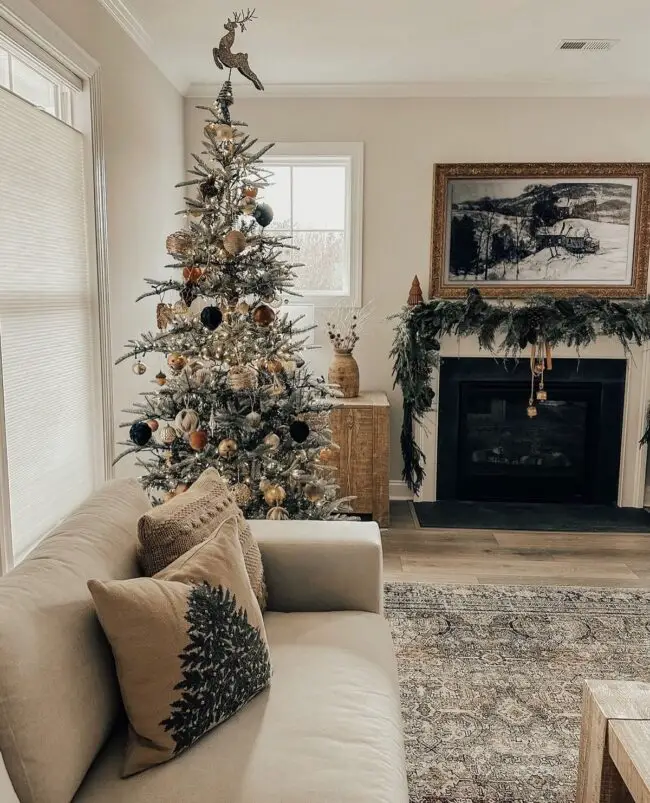 A Neutral Holiday Tree with a Rustic Feel