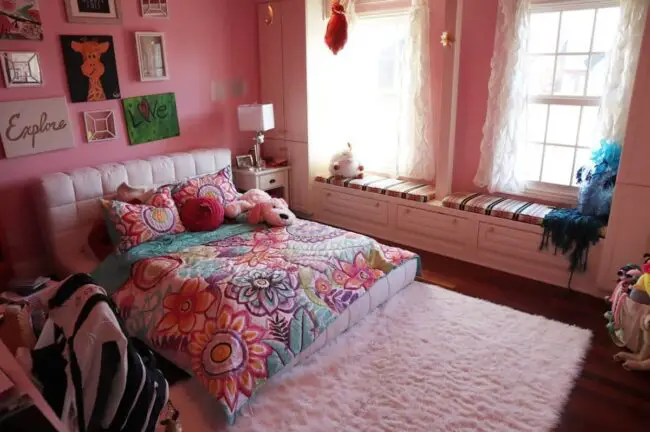 How to Design a Teen Girl’s Bedroom That Grows with Her