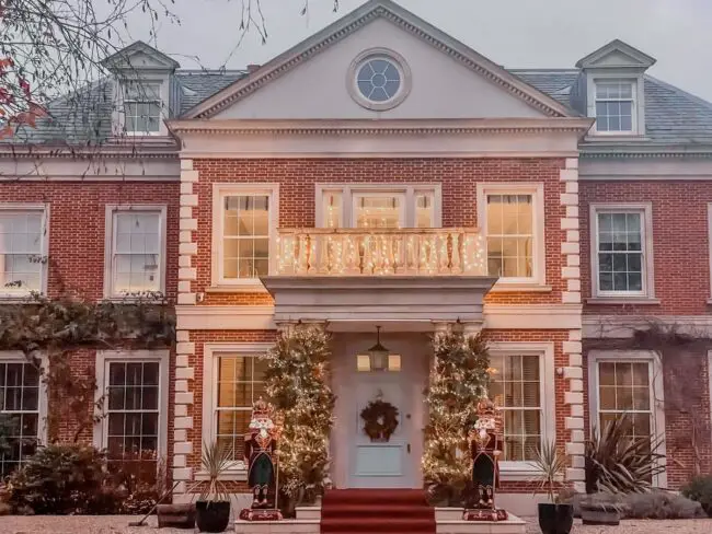 A Grand Holiday Entrance with Classic Decor