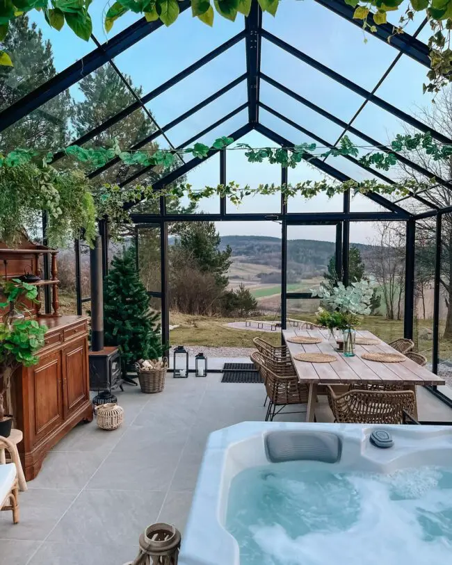 Glass-Enclosed Jacuzzi