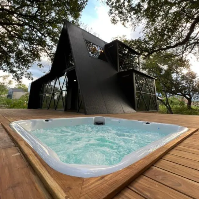 Contemporary Architectural Jacuzzi