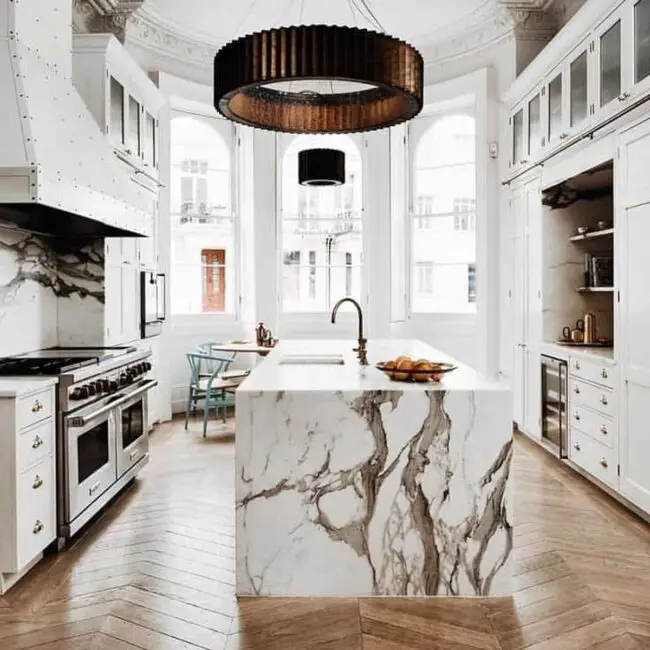 Luxurious Marble Paired with White Elegance