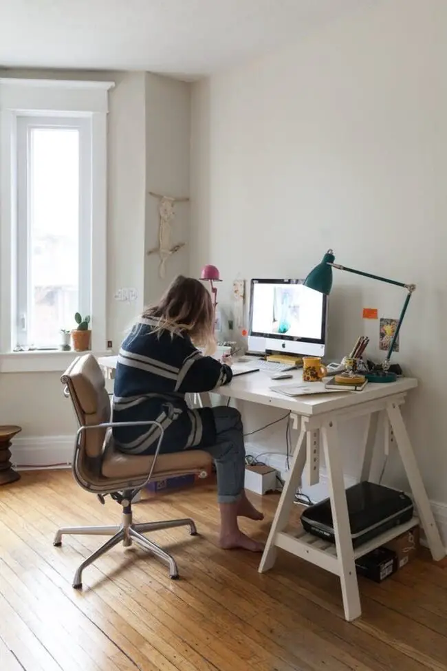 Compact Workspace Chair