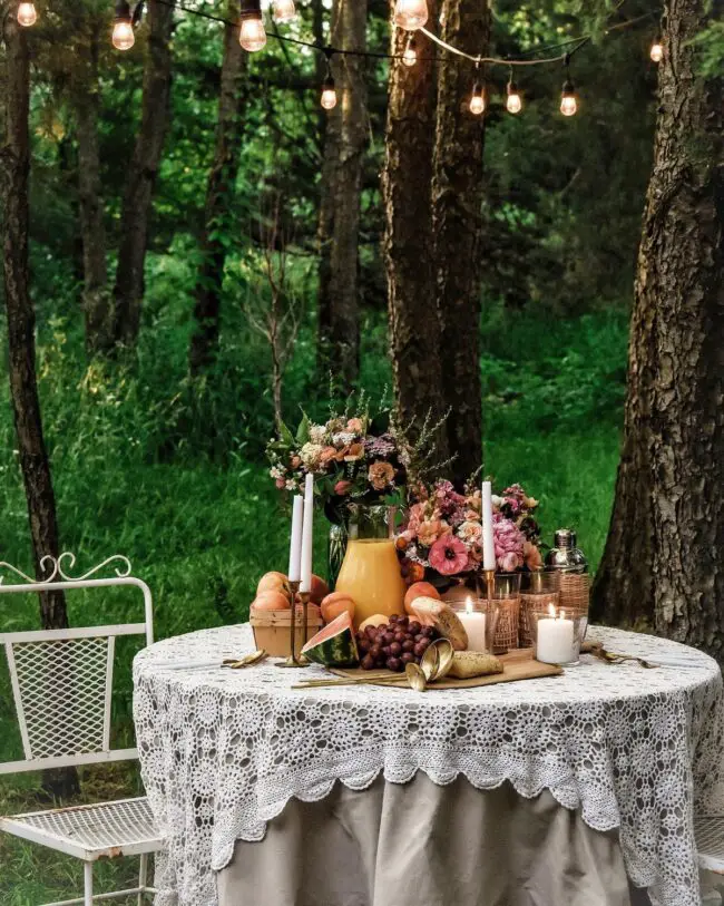 Charming Woodland Table Decor with Lace