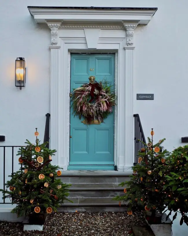 A Nature-Inspired Holiday Porch