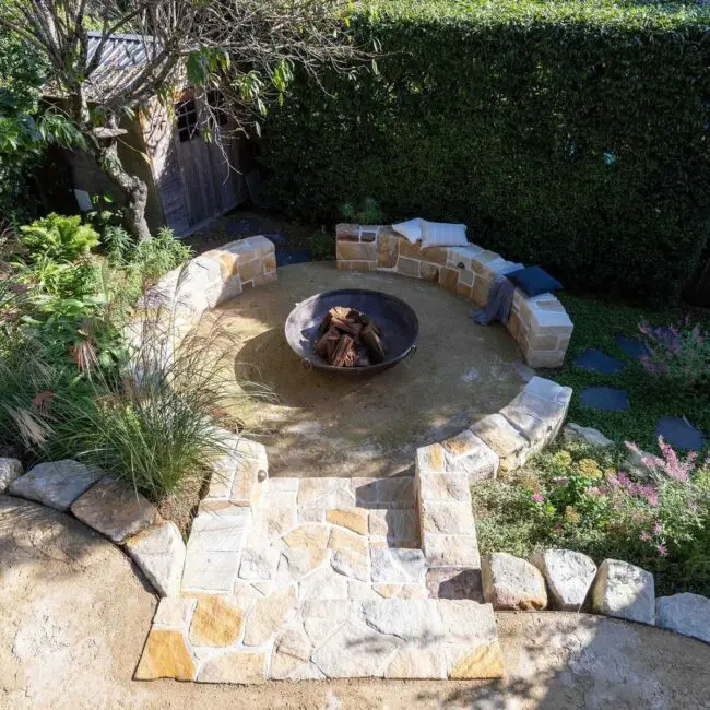 Inviting Outdoor Fire Pit Experience