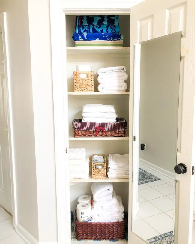 Coastal Flair in Closet Organization