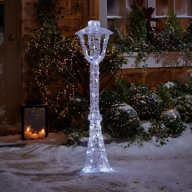 Vintage-Style Lamp Post with Holiday Glow