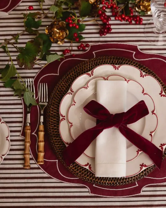 Classic Red & White for a Vintage Christmas