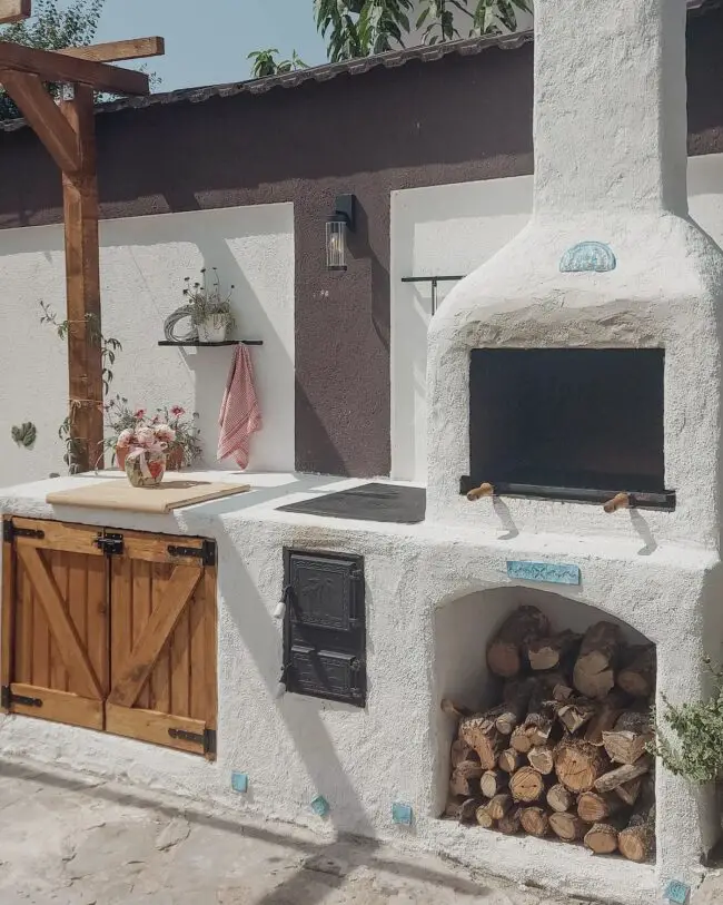 Mediterranean-Inspired Outdoor Kitchen