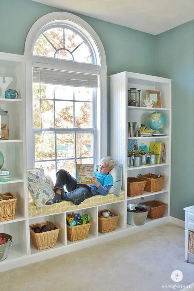 Inviting Reading Nook with Stylish Shelves